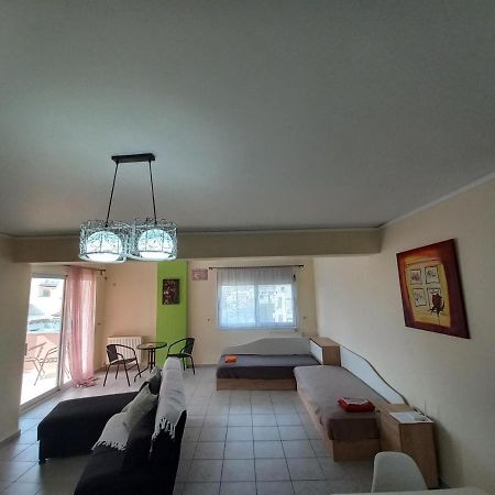 סלמיס Treasure Star B&B מראה חיצוני תמונה
