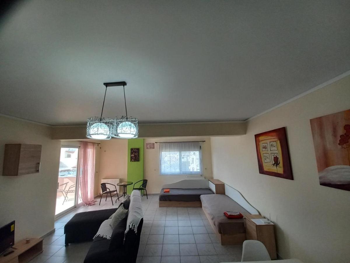 סלמיס Treasure Star B&B מראה חיצוני תמונה
