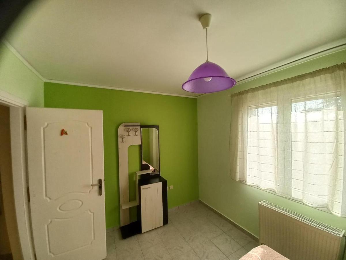 סלמיס Treasure Star B&B מראה חיצוני תמונה