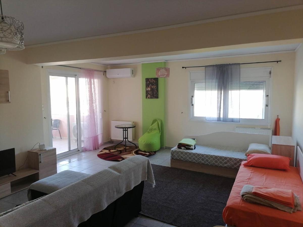 סלמיס Treasure Star B&B מראה חיצוני תמונה